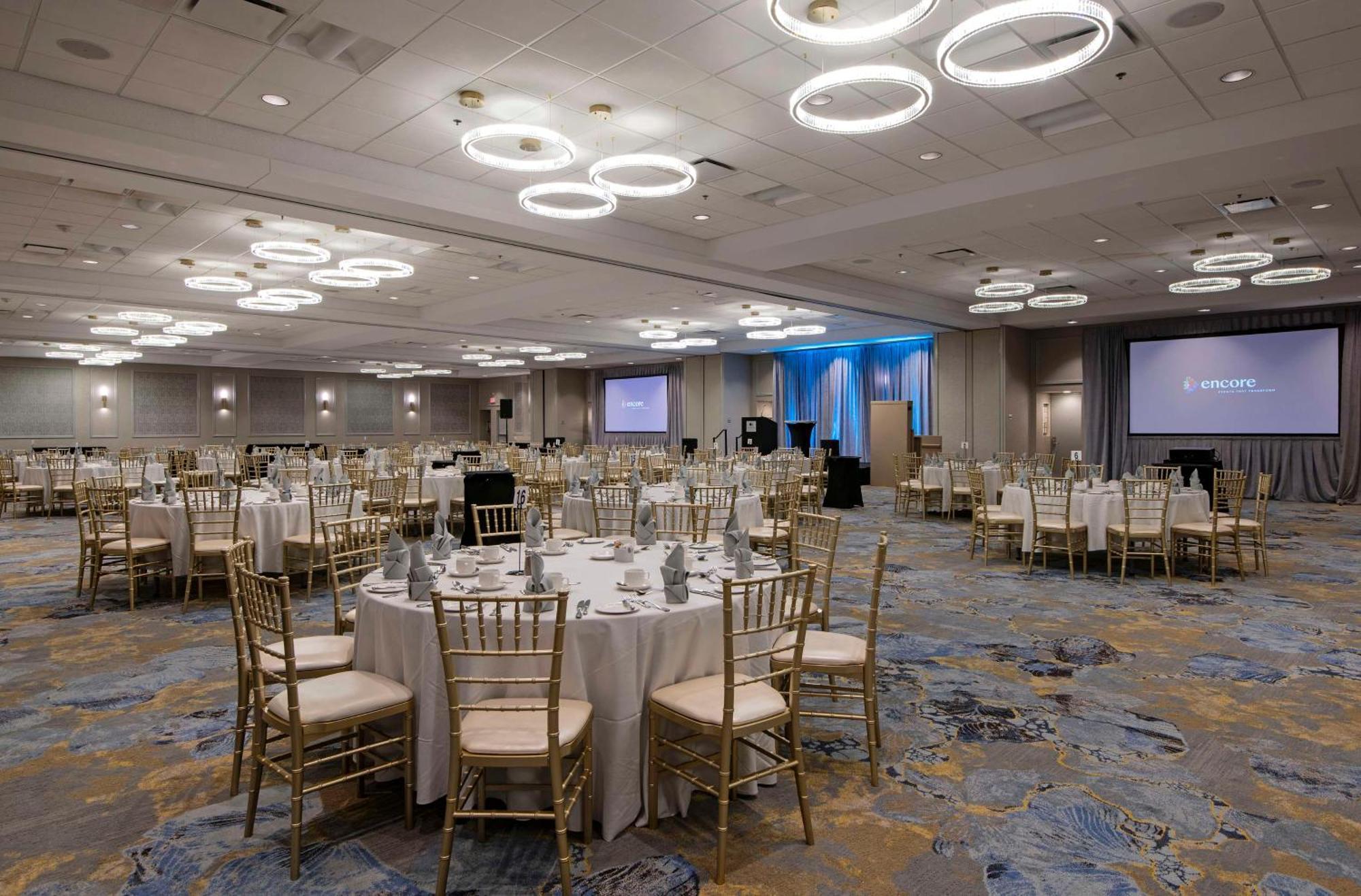 Doubletree By Hilton West Edmonton Hotel Eksteriør billede
