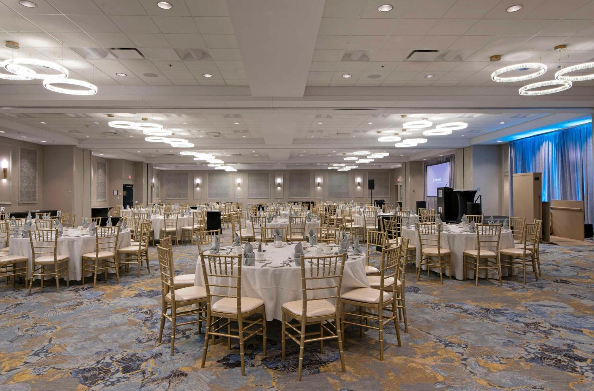 Doubletree By Hilton West Edmonton Hotel Eksteriør billede