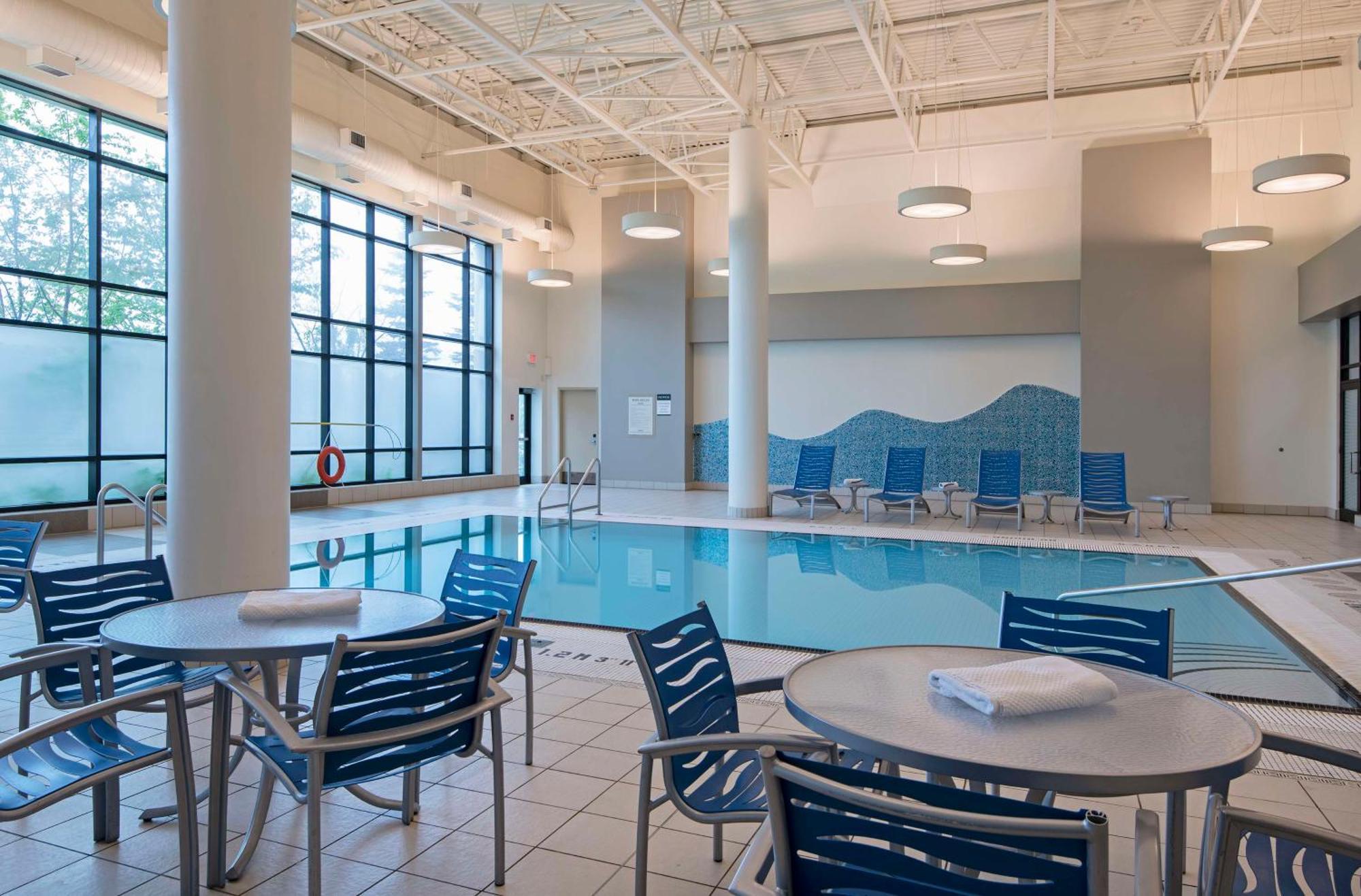 Doubletree By Hilton West Edmonton Hotel Eksteriør billede