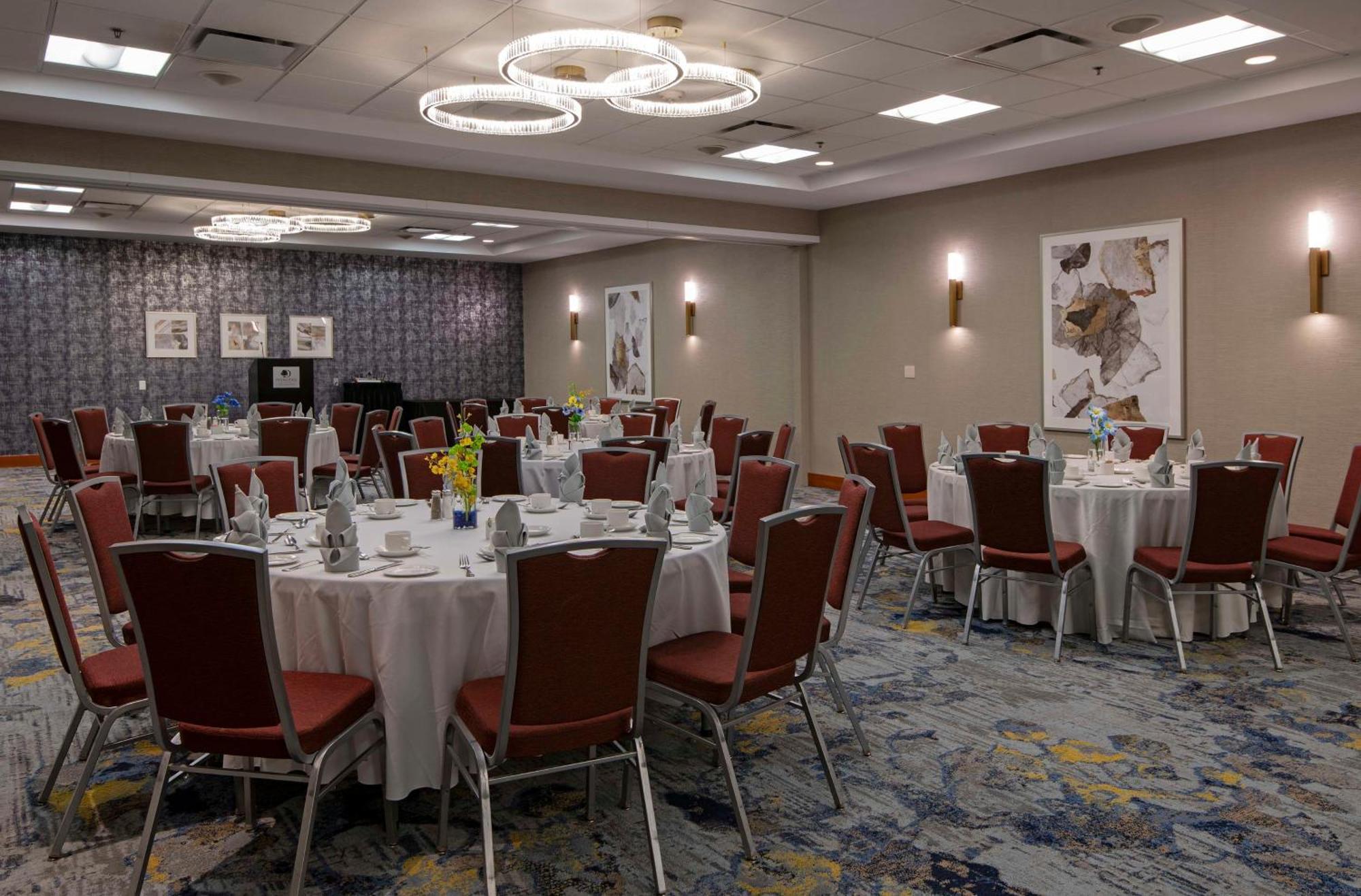 Doubletree By Hilton West Edmonton Hotel Eksteriør billede
